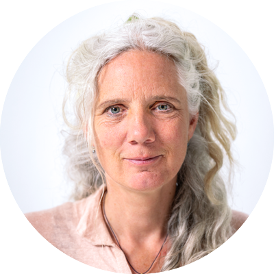 Astrid Schröder Heilpraktikerin mit Naturheilpraxis Astrid Schröder Heilpraktikerin Portrait 2